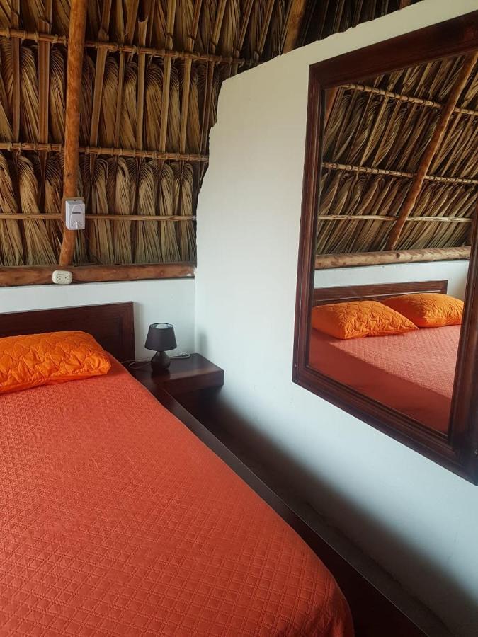 Mi Casa En La Playa Panzió Escuintla Kültér fotó